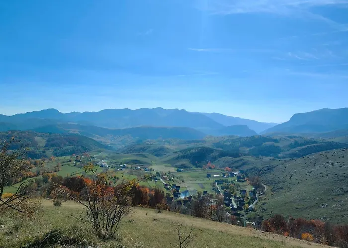 Mons Albis بيت للعطل بيلاسنيكا